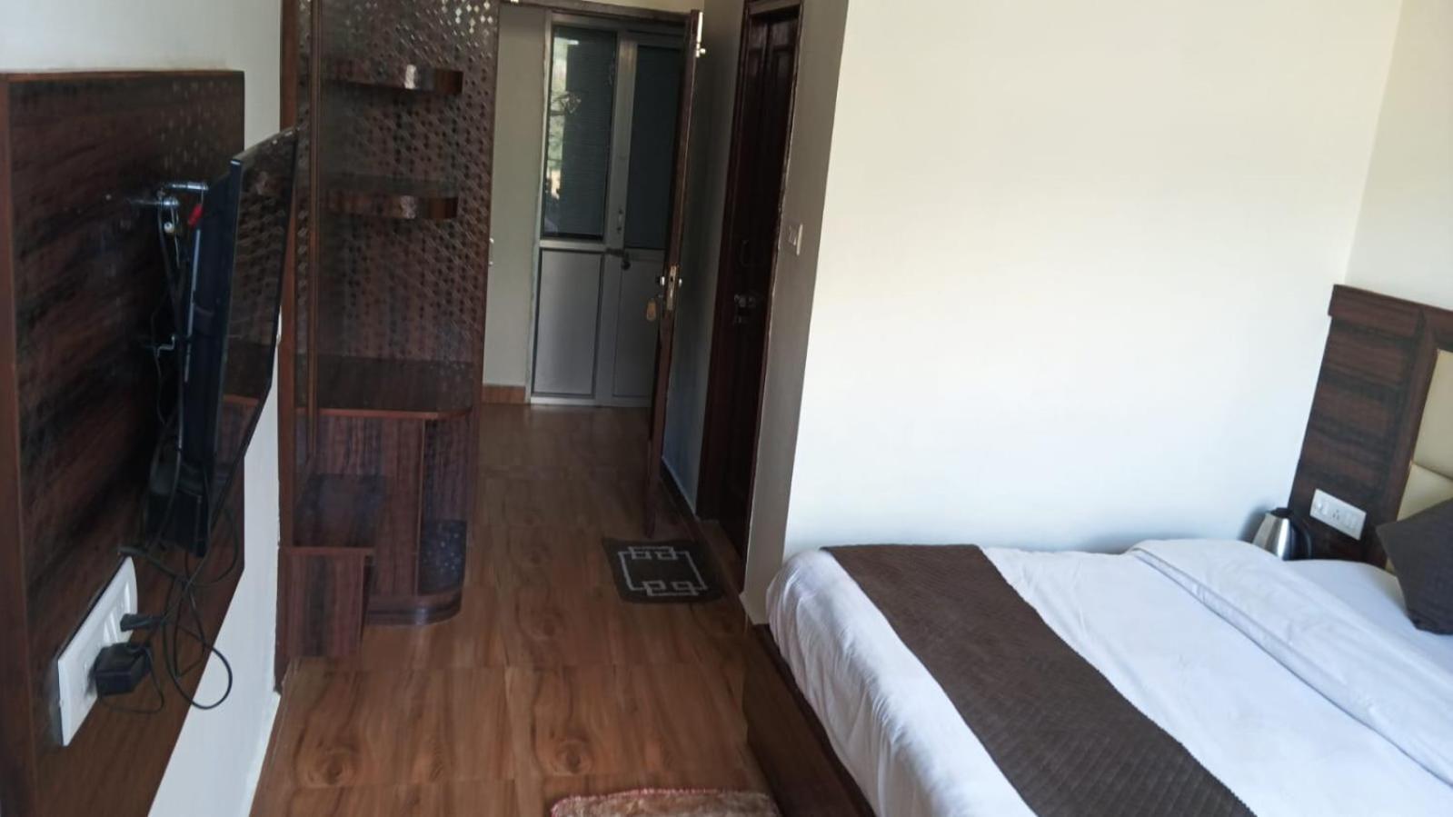 Hotel Hillora Mcleodganj McLeod Ganj Eksteriør billede